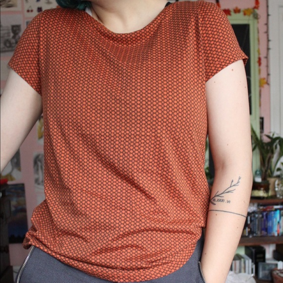 🍊🍊Fancy patterned Liz Claiborne Shirt - Picture 2 of 3